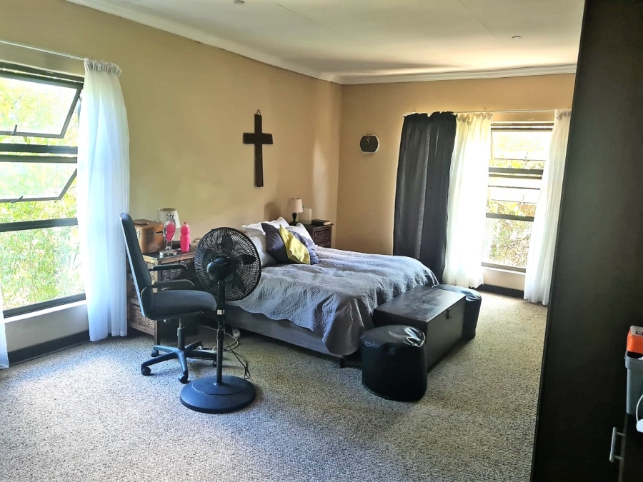 4 Bedroom Property for Sale in Universitas Free State